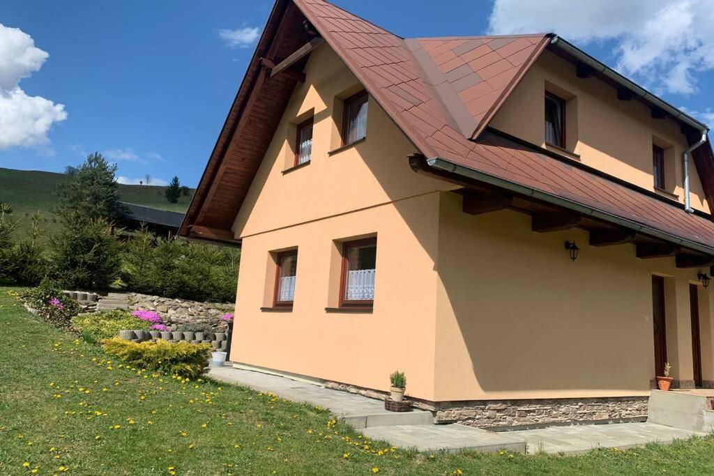 Zázrivá Domcek U Feraヴィラ エクステリア 写真